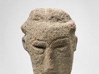 Ame Ste 2  Ame Ste 2, Mexiko, Zentrale Golfküste, Bundesstaat Veracruz, Klassische Periode, ca. 300-800 n. Chr., Skulptur, hacha, Stein, H 30 cm, B 21 cm, T 19 cm, T Mundhöhle 4,8 cm, daran anschließender Schaft 2 x 1,5 cm : Museumsfoto: Claus Cordes, Bestandskatalog Ethnologie